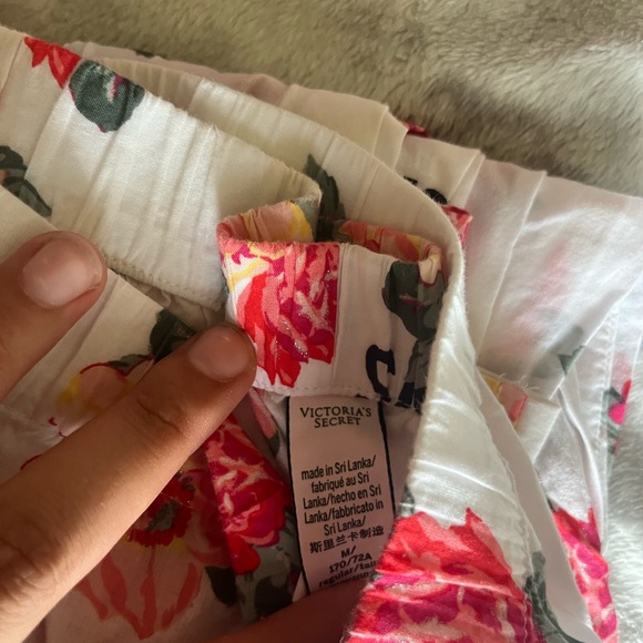 VICTORIAS SECRET pj set - Picture 2 of 3